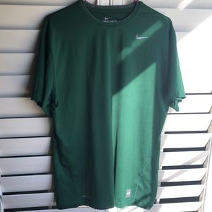 NWOT Men’s XL Nike Pro Combat Short Sleeve tee